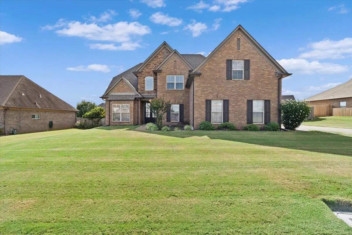 523 STERLING RIDGE DR, Atoka, TN 38004 - Image #1
