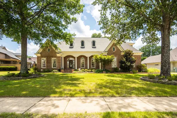 609 RIDGE PEAKS DR, Collierville, TN 38017