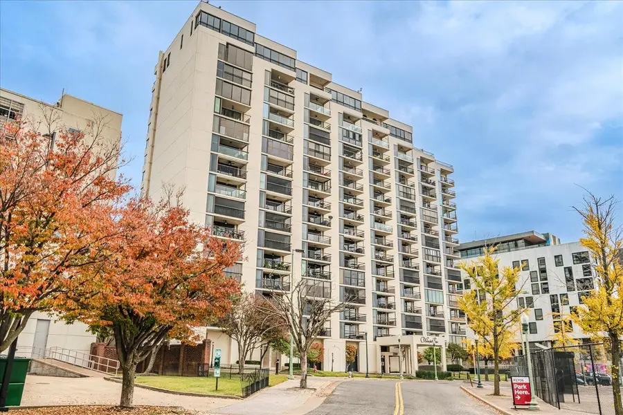 200 WAGNER PL #706, Memphis, TN 38103 - Image #2