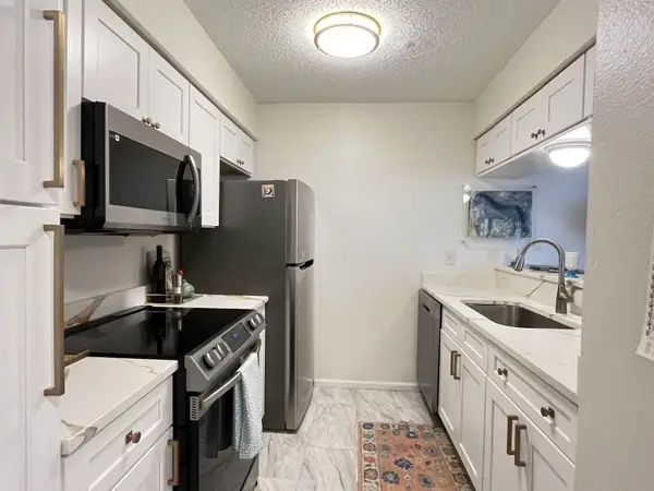 6681 WHISPERING OAK PL, Memphis, TN 38120