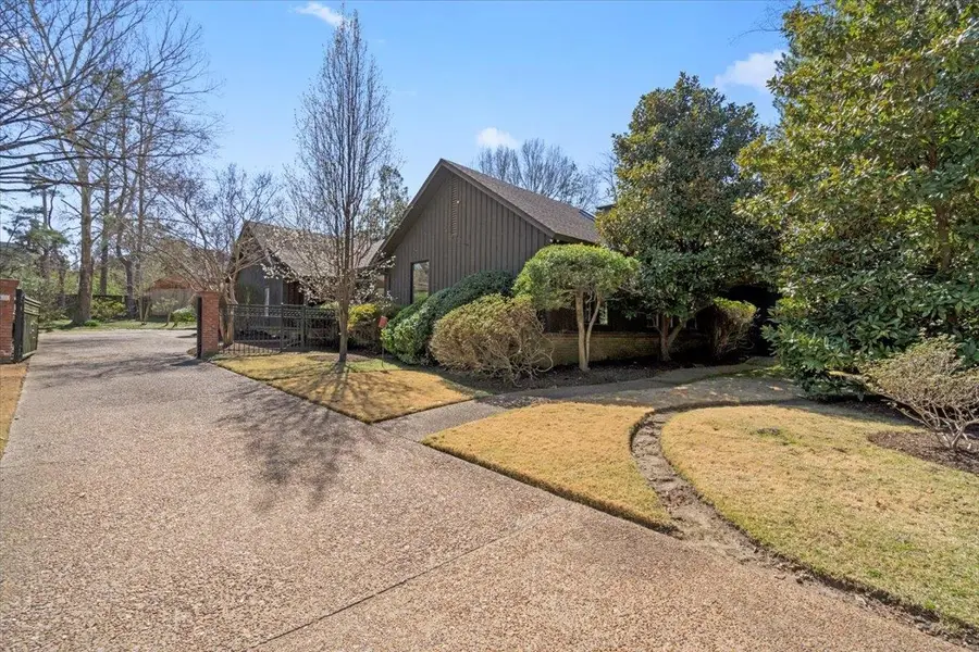6435 COTTINGHAM PL, Memphis, TN 38120 - Image #2