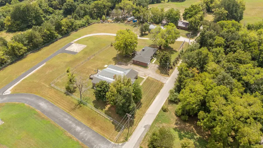 70 RIVERSIDE DR, Savannah, TN 38372 - Image #3