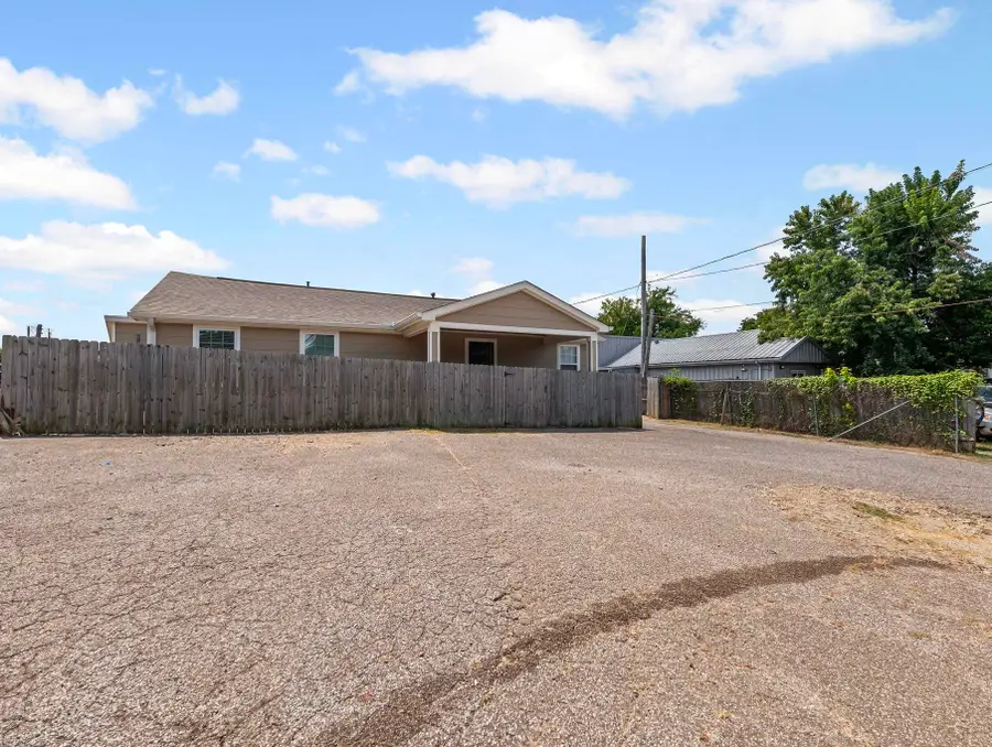 3461 HOLMAN PL, Memphis, TN 38118 - Image #2