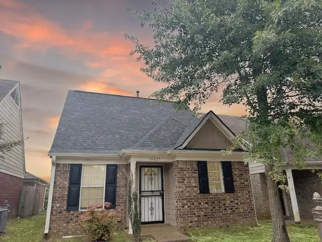 10225 STERLING RIDGE DR, Cordova, TN 38018 - Image #1