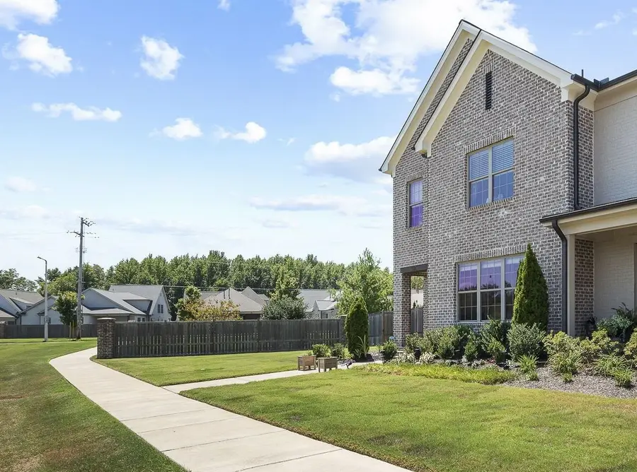 526 BURNT OAK ALY, Collierville, TN 38017 - Image #3