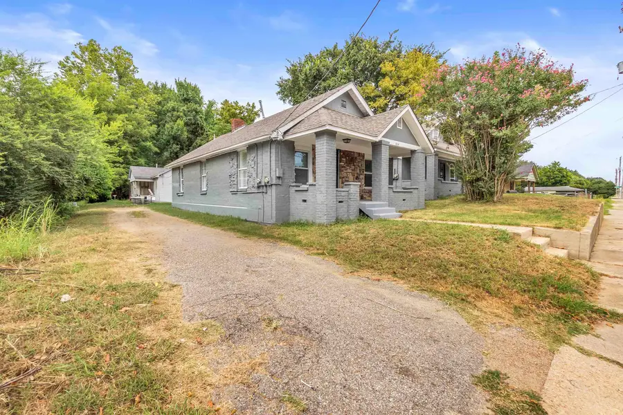 564 W PEEBLES RD, Memphis, TN 38109 - Image #2