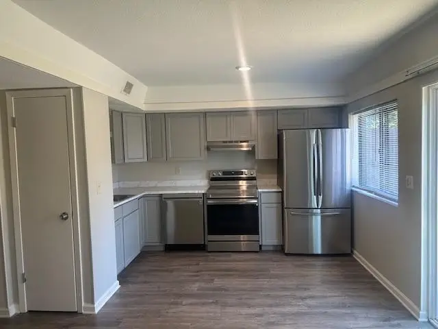 6617 S POPLAR WOODS CIR #2, Germantown, TN 38138 - Image #3