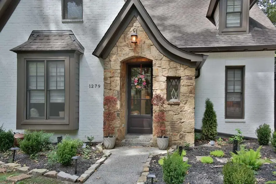 1279 W CRESTWOOD DR, Memphis, TN 38119 - #2