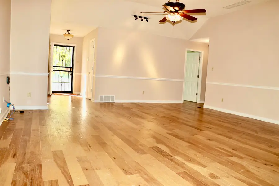 362 GRETNA GREEN N DR, Munford, TN 38058 - Image #2