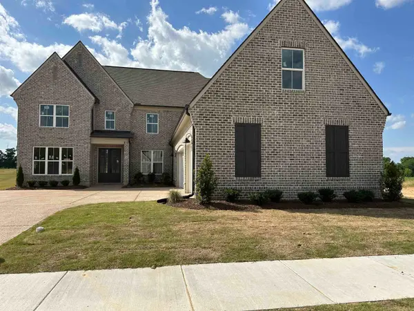 5295 BUTTERCUP LN, Lakeland, TN 38002