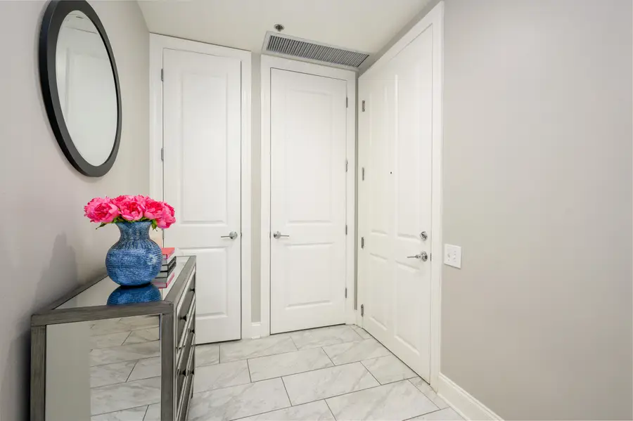 717 RIVERSIDE DR #510, Memphis, TN 38103 - Image #2