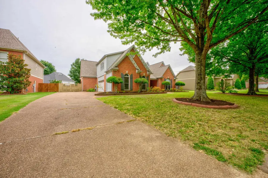 1486 COURTFIELD LN, Collierville, TN 38017 - Image #3