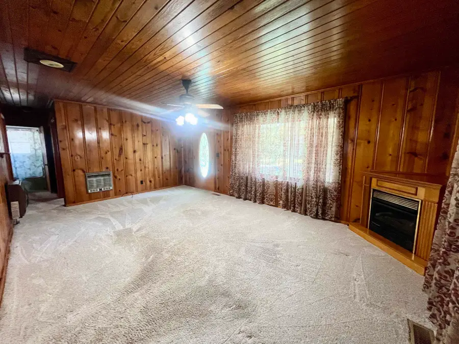 123 N MAGNOLIA ST, Adamsville, TN 38310 - Image #3