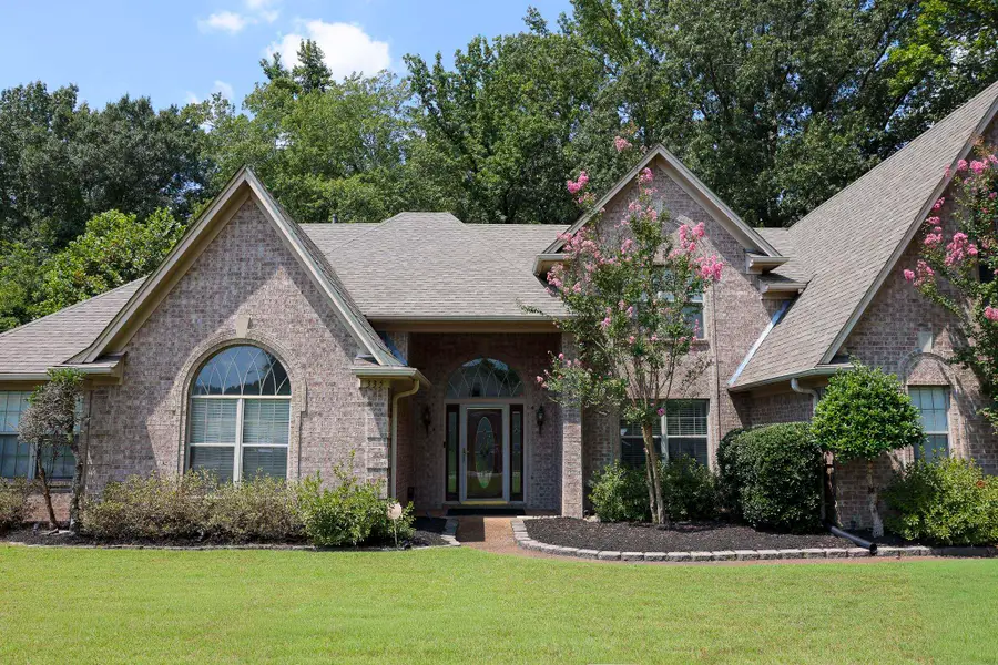 335 WALNUT GARDENS DR, Cordova, TN 38018 - Image #2