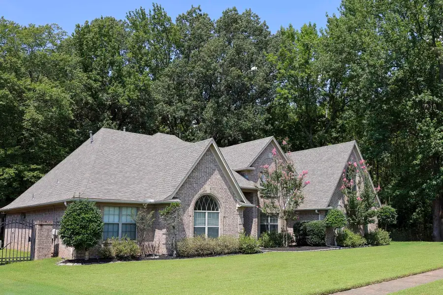 335 WALNUT GARDENS DR, Cordova, TN 38018 - Image #3