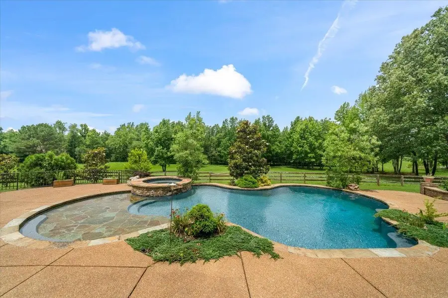 105 ASTON CROSS DR, Eads, TN 38028 - Image #3