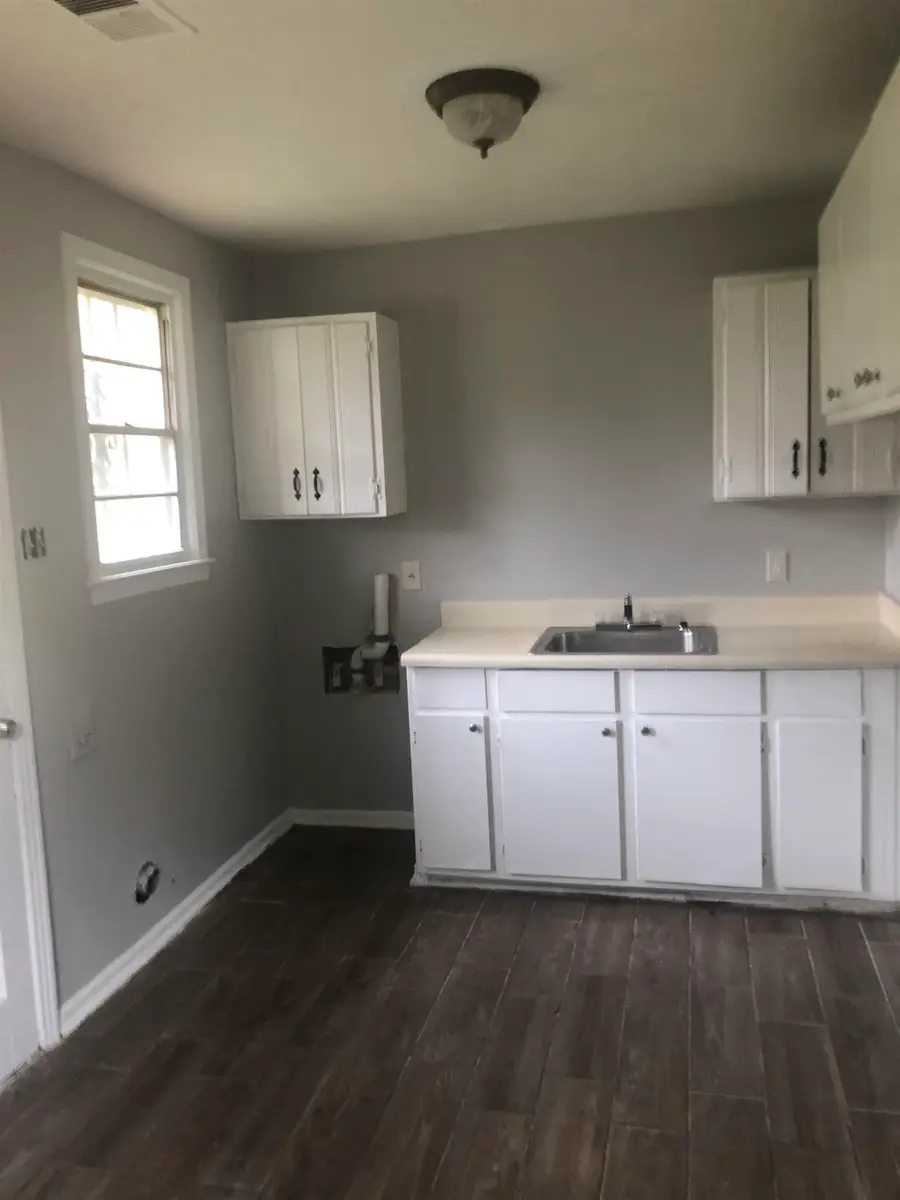 1698 RAYNER ST, Memphis, TN 38106 - Image #2