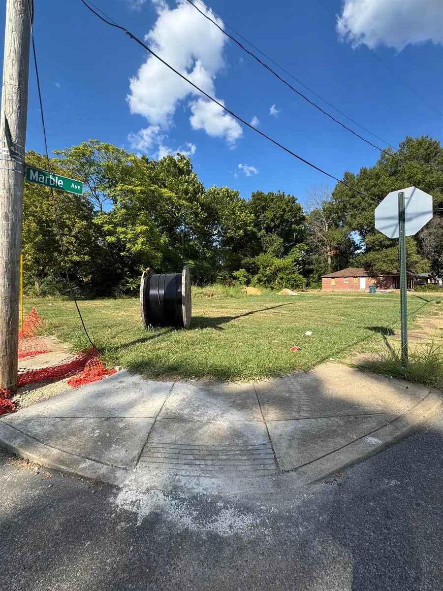 2212 MARBLE AVE, Memphis, TN 38108 - Image #2