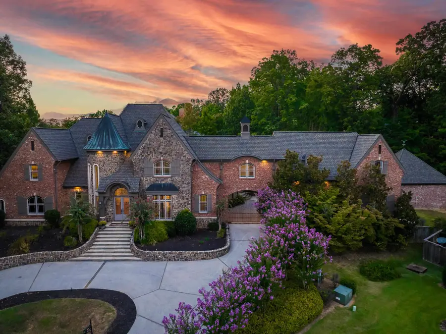 561 WILD ELM CV, Memphis, TN 38120 - Image #2