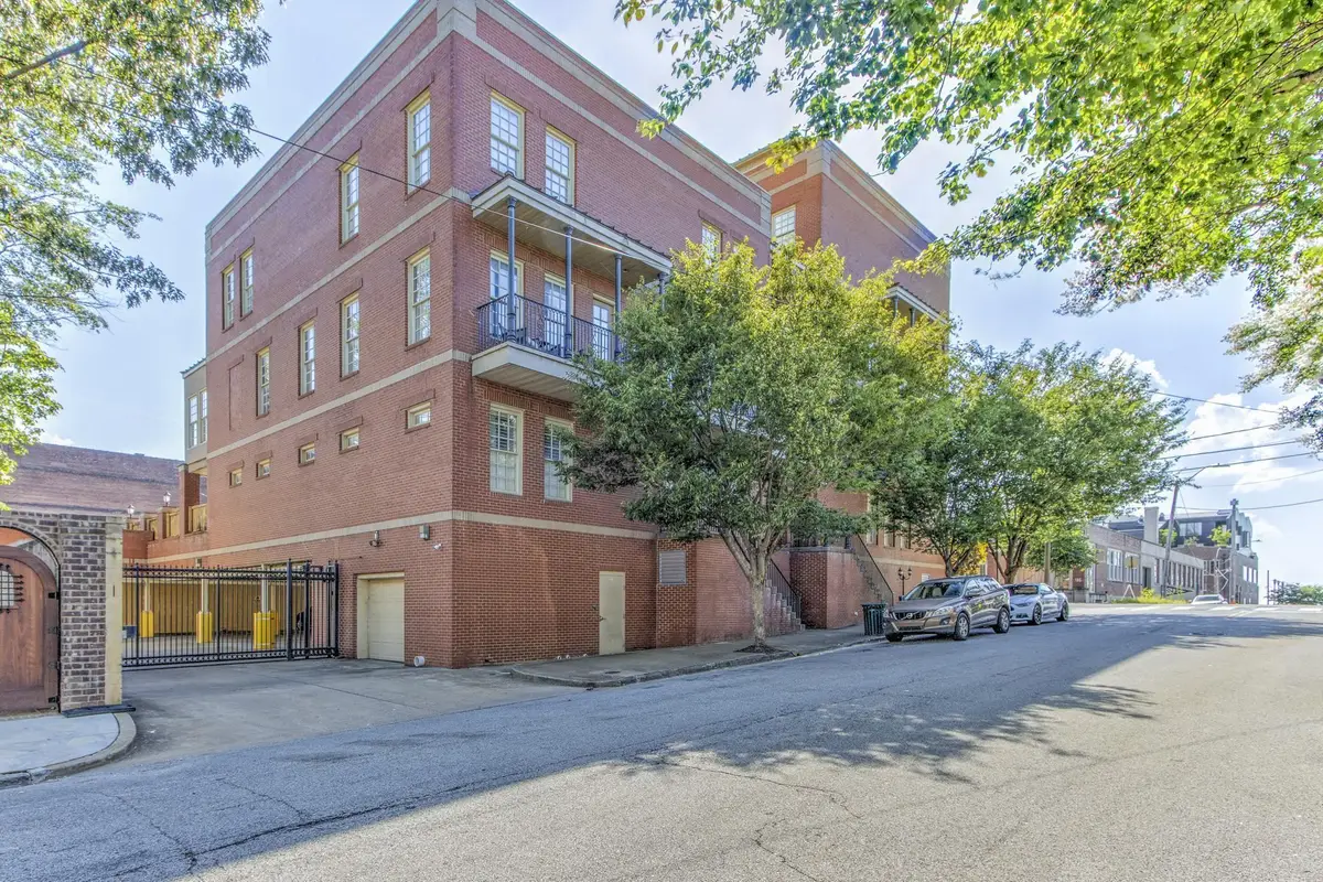 65 E PONTOTOC AVE #303, Memphis, TN 38103 - Image #1