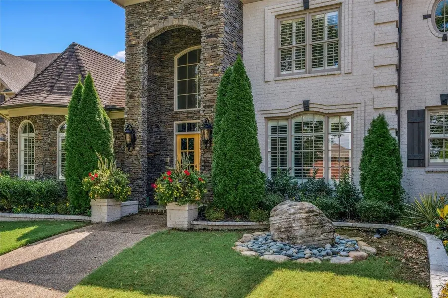 609 RIDGE SPRINGS RD, Collierville, TN 38017 - Image #2