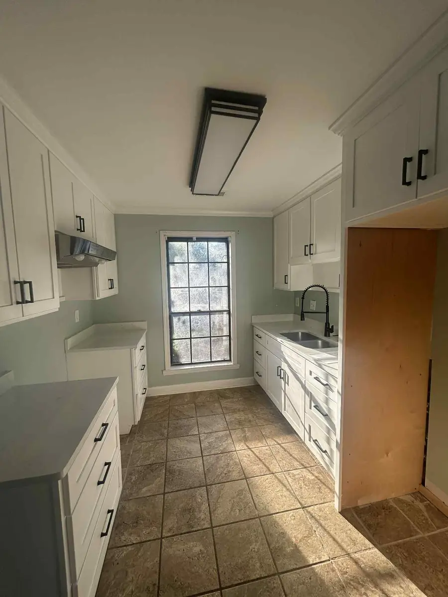 1012 HUNTERS POINT DR, Cordova, TN 38018 - Image #2