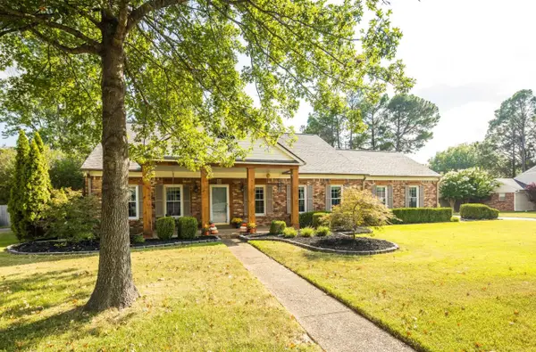 7641 CHARSTONE DR, Germantown, TN 38138