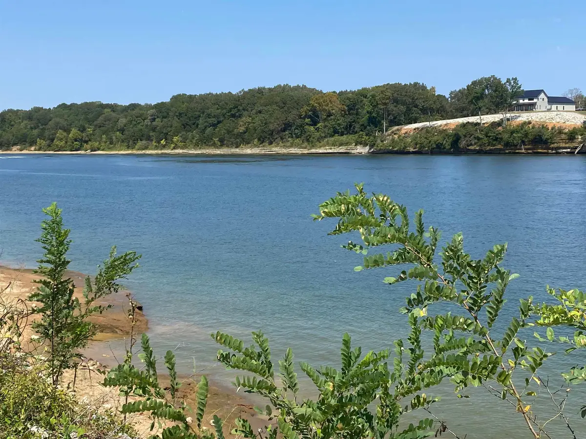 4540 CRAVENS RD, Savannah, TN 38372 - Image #1