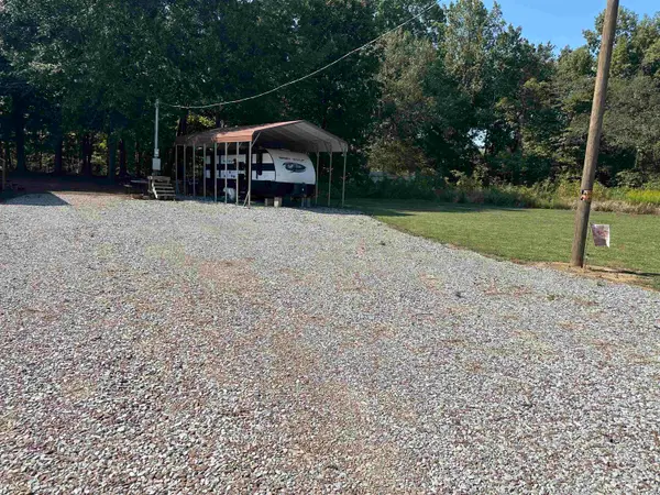 780 TOWBOAT LN, Adamsville, TN 38310