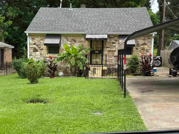 1026 SHAWNEE CIR, Memphis, TN 38106