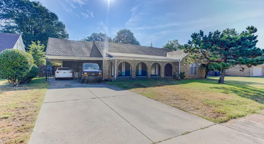 2360 CARDIGAN DR, Memphis, TN 38119 - Image #2