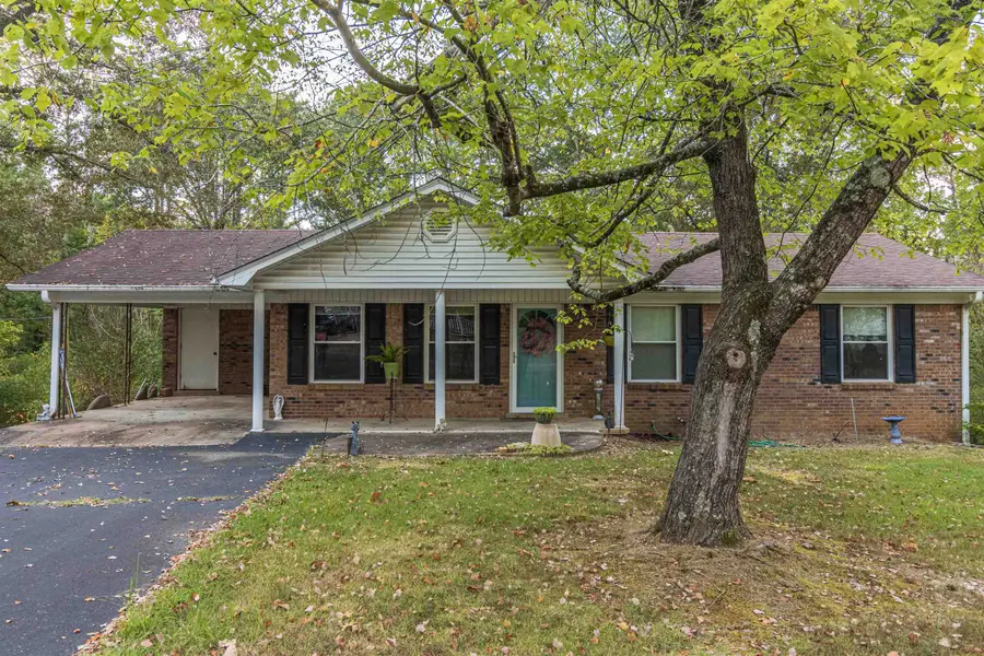 260 MITCHELL DR, Selmer, TN 38375 - Image #2