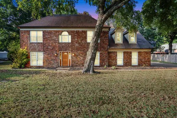 858 GUNNISON DR, Collierville, TN 38017