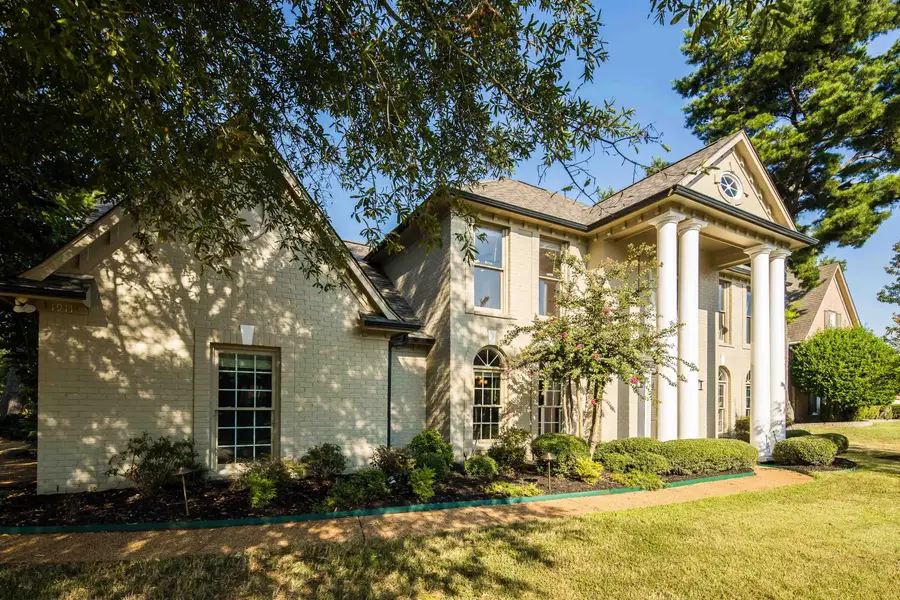 1911 SWYNFORD LN, Collierville, TN 38017 - Image #2