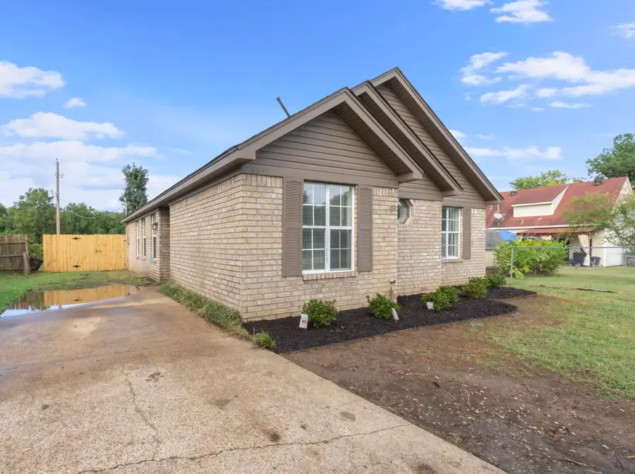 2892 ST ELMO AVE, Memphis, TN 38127 - #2