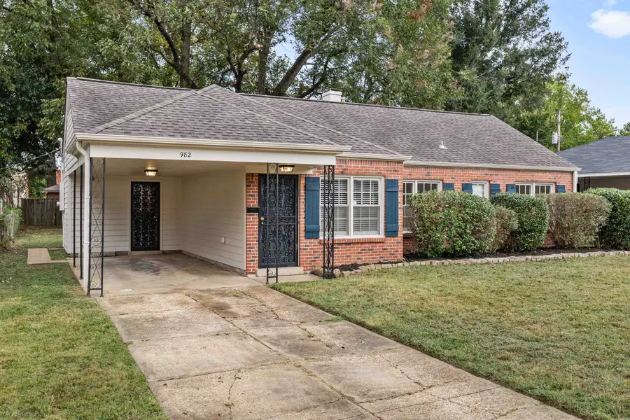 982 GIAROLI DR, Memphis, TN 38122 - Image #2