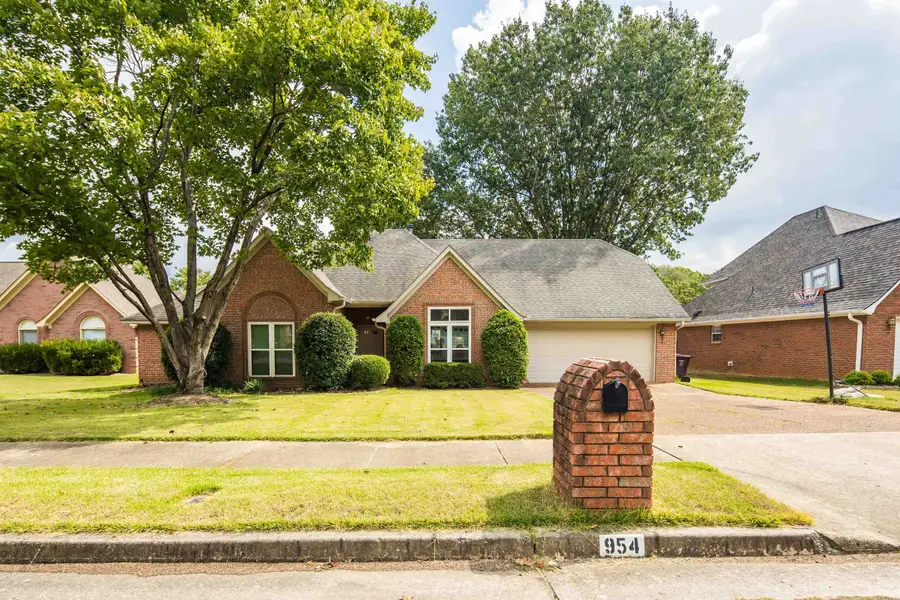 954 WILDBIRD CV, Collierville, TN 38017 - Image #2