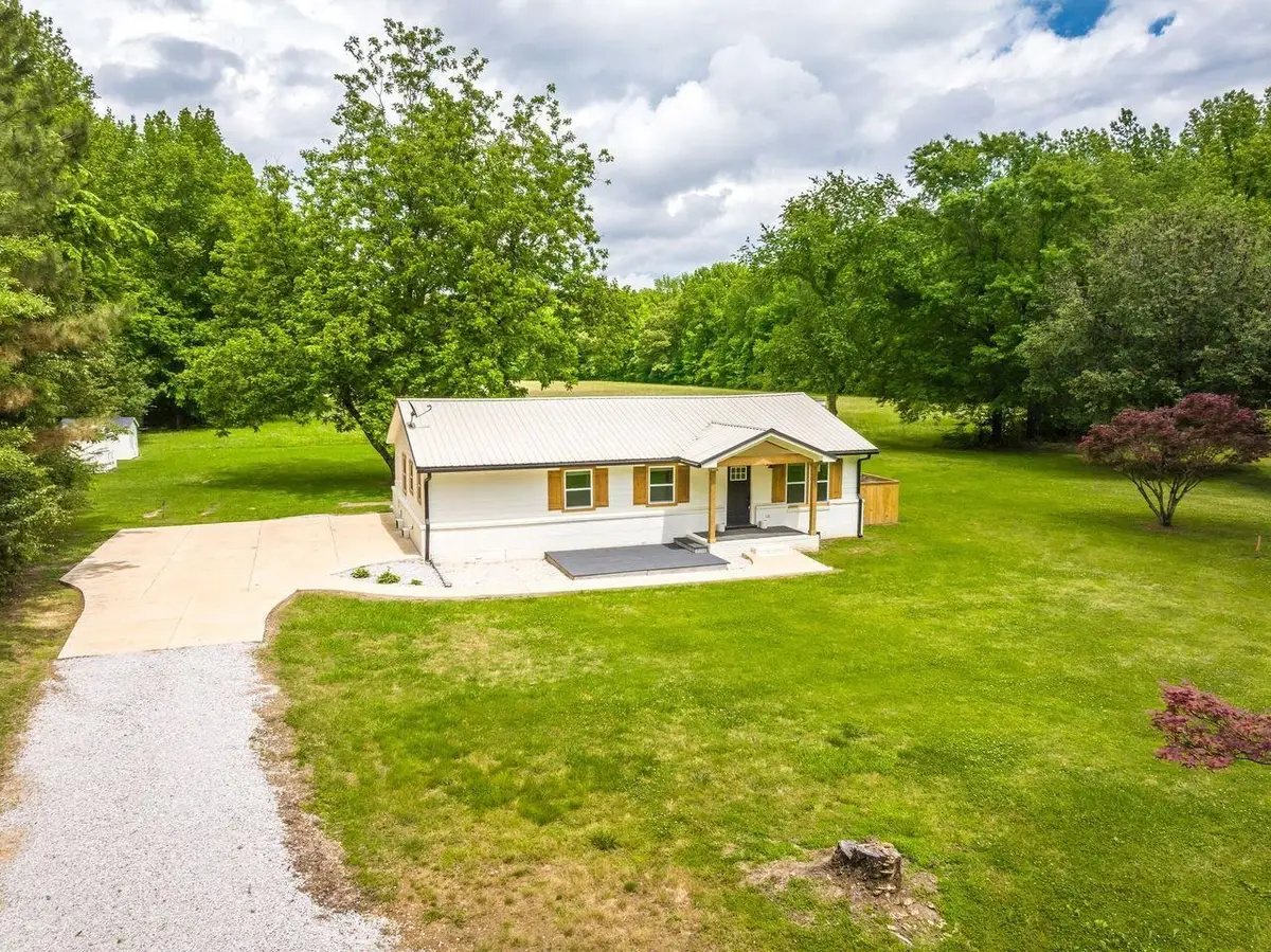 240 DOGWOOD RD, Somerville, TN 38068 - Image #1