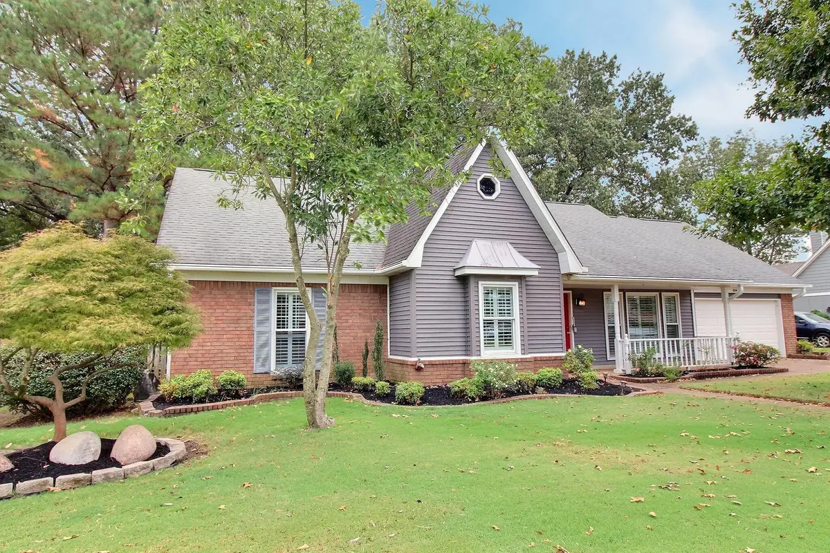 884 HEATHER LAKE DR, Collierville, TN 38017 - Image #1