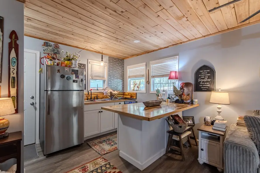 225 LEW WALLACE RD, Crump, TN 38327 - Image #2