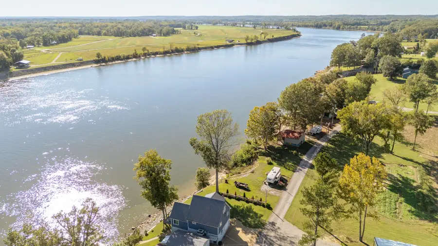 220 EMERALD LN, Morris Chapel, TN 38361 - Image #2