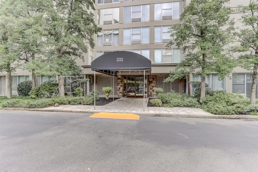 232 S HIGHLAND ST #409, Memphis, TN 38111 - Image #3