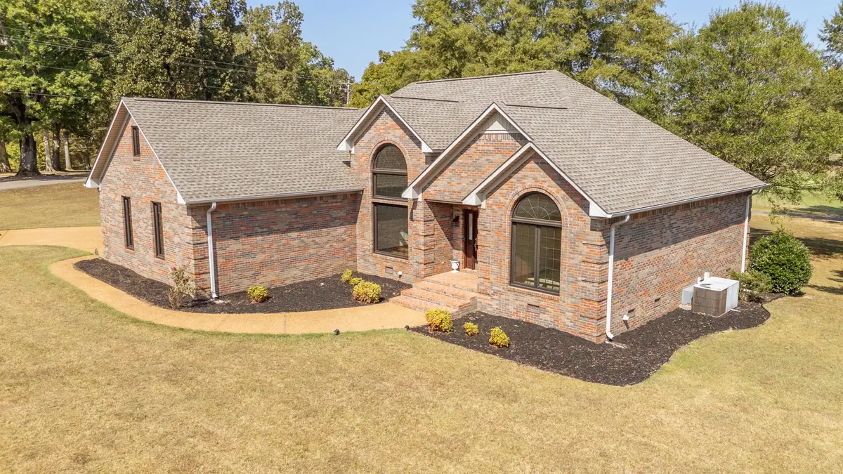 200 GRANDVIEW CIR, Adamsville, TN 38310 - Image #1