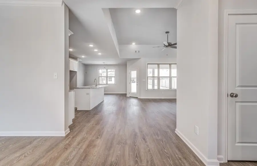 105 TOMMIE VALLEY DR, Oakland, TN 38060 - Image #3