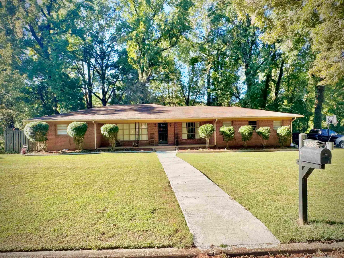 3836 LAKEHURST DR, Memphis, TN 38128 - Image #1