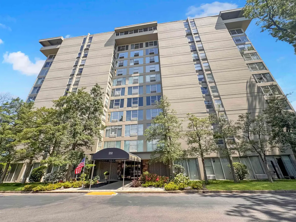 232 S HIGHLAND ST #606, Memphis, TN 38111 - Image #1