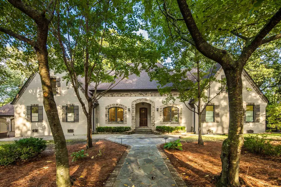 704 W CLOVER DR, Memphis, TN 38120 - Image #3