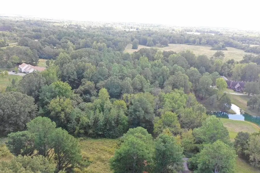 11957 E HOLMES RD, Collierville, TN 38017 - Image #2