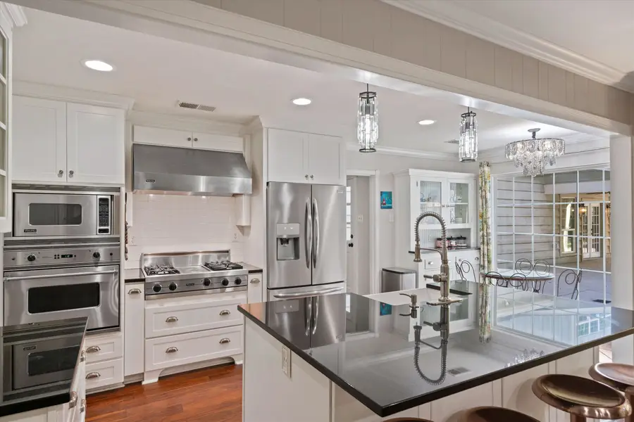 1695 BROOKSIDE DR, Germantown, TN 38138 - Image #3