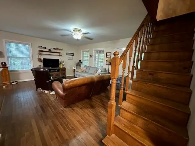 140 HUCKELBERRY LN, Savannah, TN 38372 - Image #3